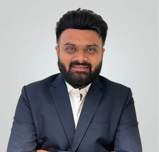 Mishal Shah Headshot